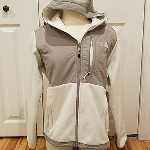 NORTH FACE FLEECE JACKET!!!